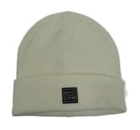 Dámská smetanová pletená čepice s nášivkou 