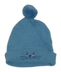 Modrá čepice s čumákem a bambulí 