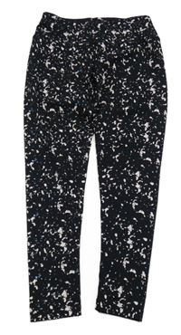 Černo-bílé vzorované sportovní legíny 