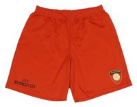 Červené sportovní kraťasy s potiskem 