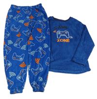 Modré chlupaté pyžamo s ovladači