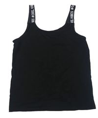Černý top s nápisy 