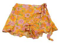 Oranžovo-růžové květované kraťasy s páskem a volánky 