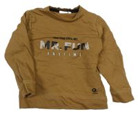 Hnědá mikina s nápisem