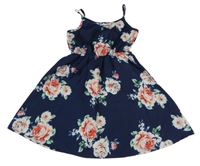 Tmavomodré květované šaty 