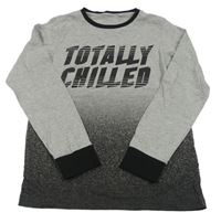 Šedo-černé melírované ombré triko s nápisy a skvrnkami zn. C&A