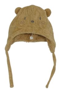 Hnědá sametová čepice s medvědem