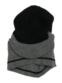 Černo-šedá čepice/kukla s kšiltem