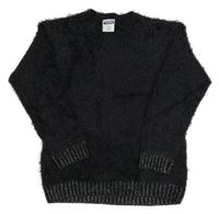 Černý chlupatý svetr Pocopiano