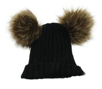 Černá pletená čepice s bambulemi 