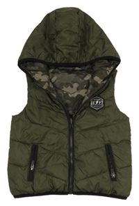 Khaki šusťáková zateplená oboustranná vesta s kapucí F&F