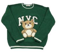 Zelený svetr s medvídkem a nápisem C&A