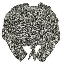 Černo-bílá květovaná crop halenka Matalan