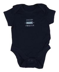 Tmavomodré body s nápisem Primark