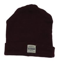 Vínová čepice s nášivkou