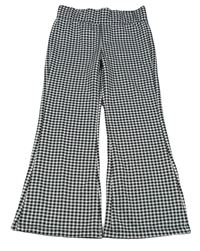 Černo-bílé kostkované teplákové flare kalhoty F&F