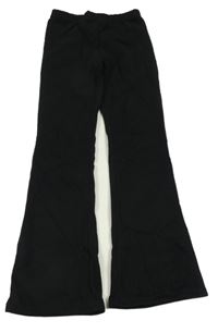 Černé flare tepláky