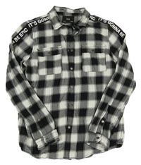 Černo-bílá kostkovaná košile s kapsami C&A