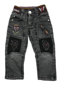 Tmavošedé teplákové rifle s výšivkou a síťovinou