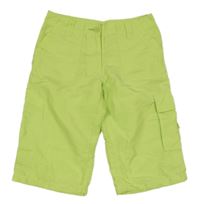 Limetkové chino šusťákové kraťasy s nápisy a číslem a kapsou C&A