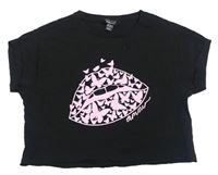 Černé crop tričko se rty a motýlky zn. New Look