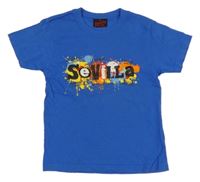 Safírové tričko s nápisem 