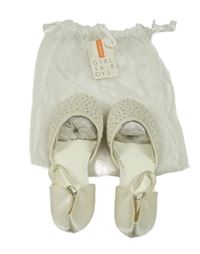 Nové - bílé střevíčky s kamínky a podpatkemJohn Lewis vel. 34