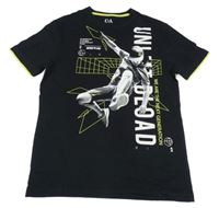 Černé tričko s parkuristou C&A