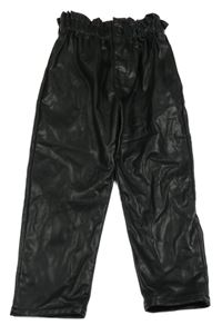 Černé koženkové kalhoty Zara