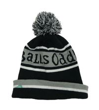 Pánská černo-šedá čepice s nápisem a bambulí Oddballs 