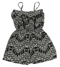 Černo-světlešedý vzorovaný lehký kraťasový overal s volánem Primark