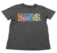 Tmavošedé tričko s nápisem Marvel