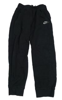 Černé tepláky s logem Nike