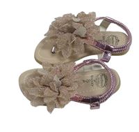 Světlepudrovo-starorůžové koženkové metalické sandály s 3D květem badixie vel. 25