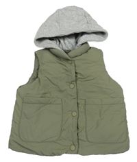 Khaki prošívaná šusťáková zateplená vesta s kapucí ZARA