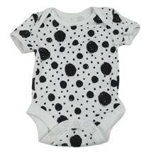 Bílé puntíkaté body George