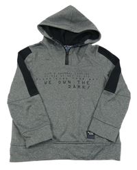 Šedo-černá sportovní mikina s nápisem a kapucí C&A