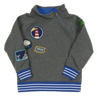 Šedá mikina s nášivkami a rolákem Mini Boden