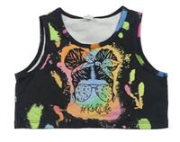 Černý sportovní crop top s dívkou a barevnými skvrnkami SHEIN