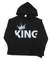 Černá mikina s nápisem a korunkou a kapucí 