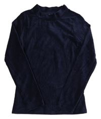 Tmavomodrý sametový žebrovaný svetr 