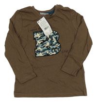 Nové - Hnědé triko s army písmenem Pep&Co