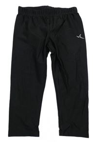 Černé sportovní funkční capri legíny Decathlon