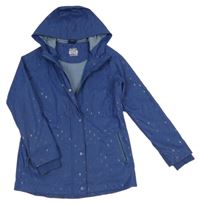 Tmavomodrá vzorovaná nepromokavá bunda s kapucí 