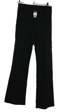 Nové - Dámské černé zvonové teplákové kalhoty s puky Primark 