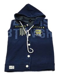 Modrá tepláková propínací vesta s nápisem a kapucí 