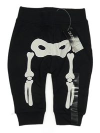 Nové - Černé tepláky s kostlivcem Dunnes