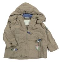 Šedobéžová šusťáková jarní bunda s erbem a číslem a odepínací kapucí Topolino