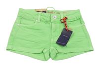 Nové - Světlezelené riflové kraťasy CKS