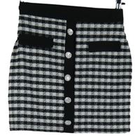 Dámská černo-bílá kostkovaná sukně s gombíky Miss Selfridge 